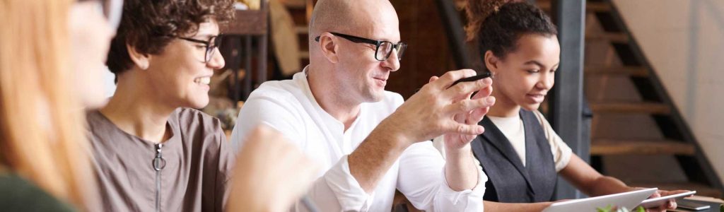 tech-startup-team-member-gather.jpg tech-startup-team-member-gather.jpg